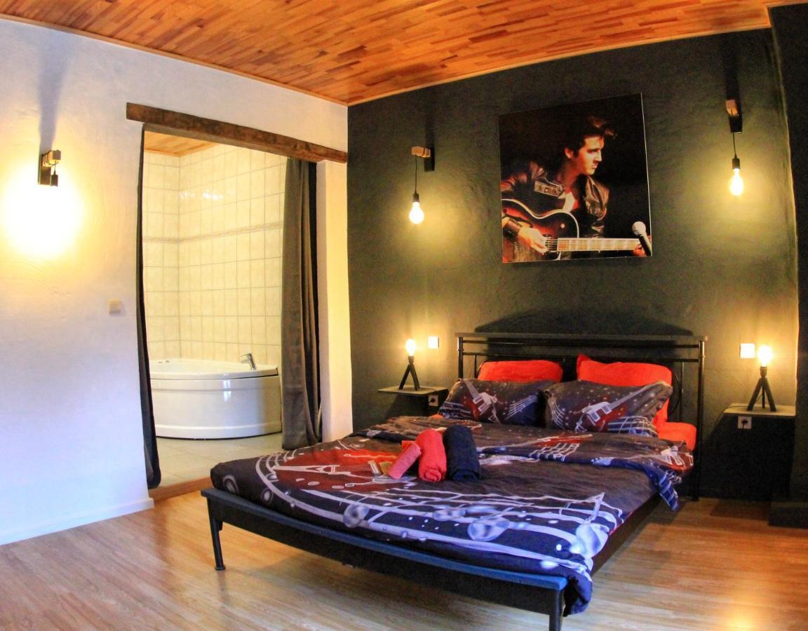 B&B Music City Wibrin Екстер'єр фото